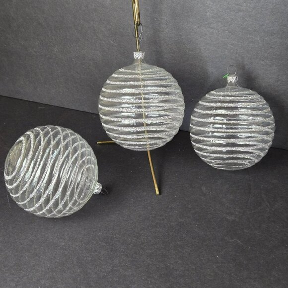 Vintage German Shatterproof Ribbed Ornaments Set Of 3 Clear Silver Stripe 4" - Picture 1 of 8